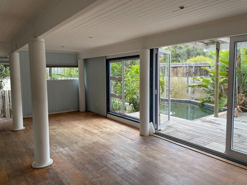 To Let 5 Bedroom Property for Rent in Kommetjie Western Cape